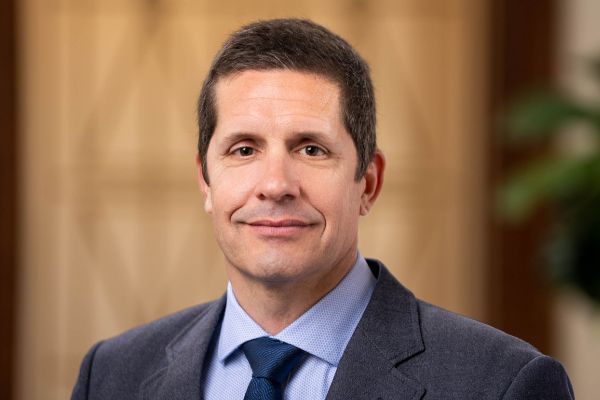 Headshot of Carlos Garriga