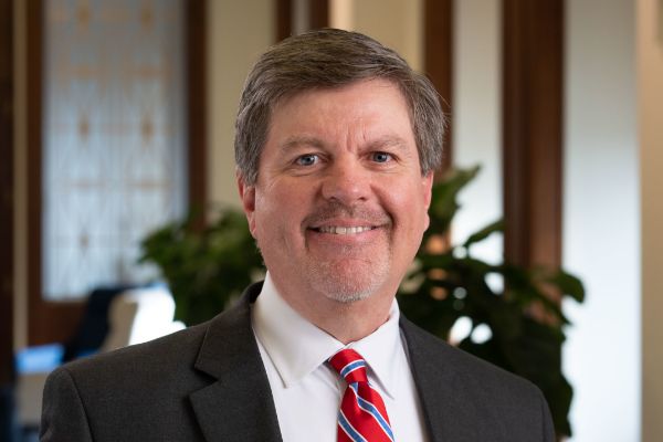 Headshot of Carl White