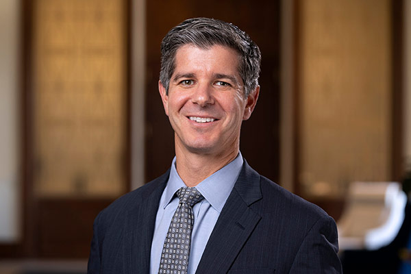 Headshot of Michael J. Kraus