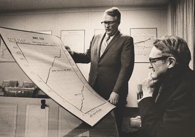 Photo of Leonall Andersen and Homer Jones, 1971 | St. Louis Fed