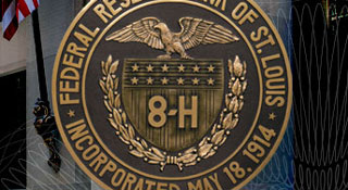 Gold seal with eagle and laurel, Federal Reserve Reserve Bank of St. Louis, 8H.