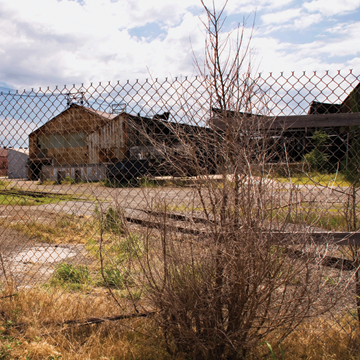 Many remnants of Alton’s industrial heyday mark the city. | St. Louis Fed