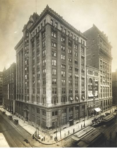 Photo of original St. Louis Fed building | St. Louis Fed